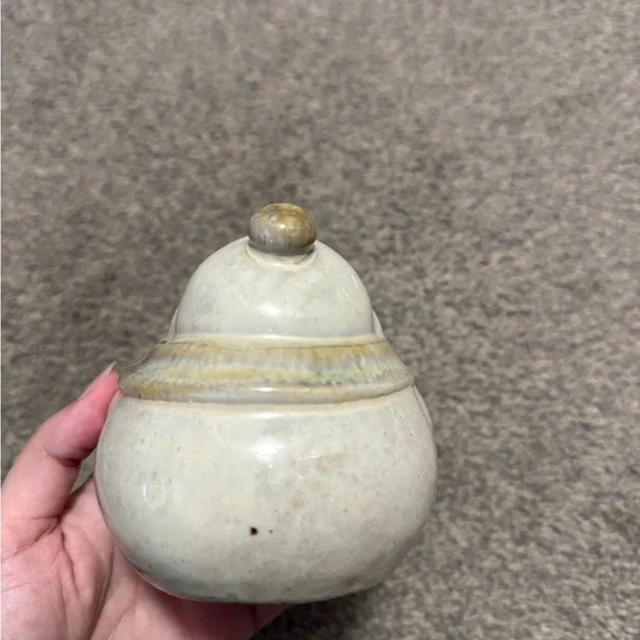 Kirkland's Potter's Garden Snowmen Figure Holiday Collectible - Picture 2 of 3